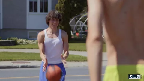 Slam Dunk My Hole — Cristiano & Leo Louis