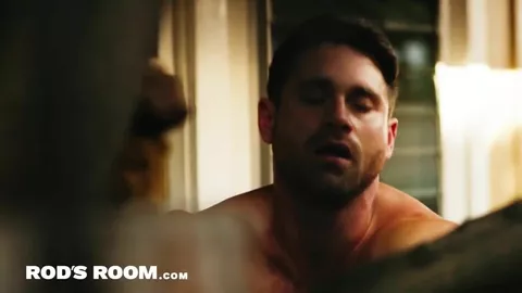 Beau barbudo es taladrado por un tatuado – Beau Butler y Dakota Payne