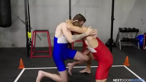 Brandon domina a Jayden en lucha