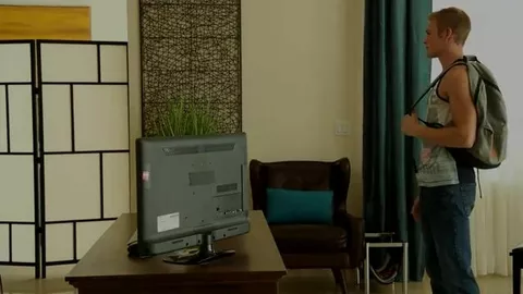 Next Door Presents: Ty Thomas