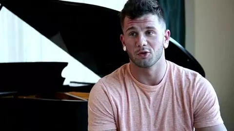 Next Door Presents: Johnny Hill