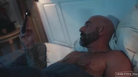 Cortometraggio erotico – By Any Means