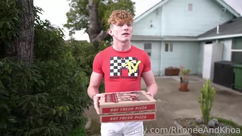 Consegna speciale – Rhonee & Khoa, con Max Lorde