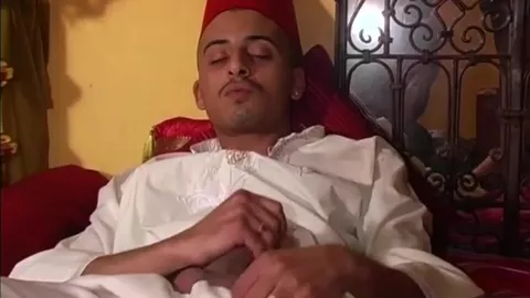 Tunisien hétéro se masturbe