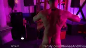 Rhonee & Khoa – Striptease