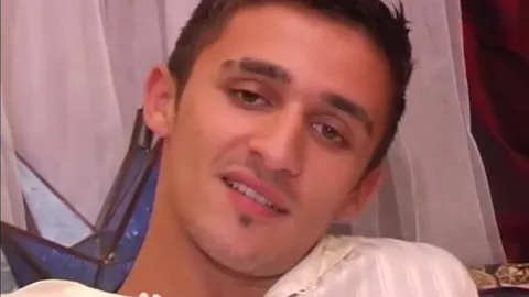 Marocain sexy avec une énorme bite