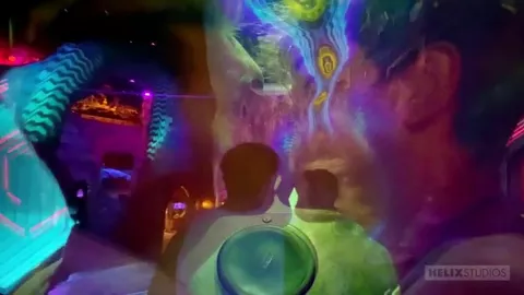 Connessione cosmica – Josh Brady & Keagan Case