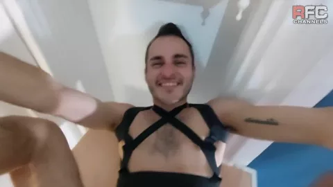 Herr, ficken Sie mich auf dem Schreibtisch, ich bitte Sie!