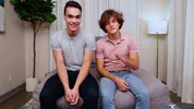 Blake Wilder prête sa grosse queue au cul de Sebastian Sky