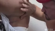 Bunda dilatada em banheiros públicos - Jesse Zeppelin & Kirk Cummings
