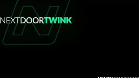 Transa com twink de pau grande