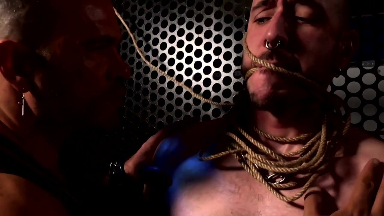 Confrontation X HARD — Free Gay porn - VideosXGays.com