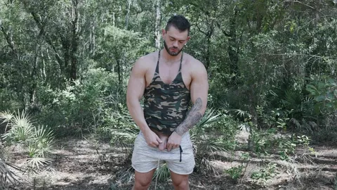 Il se gode comme un sauvage