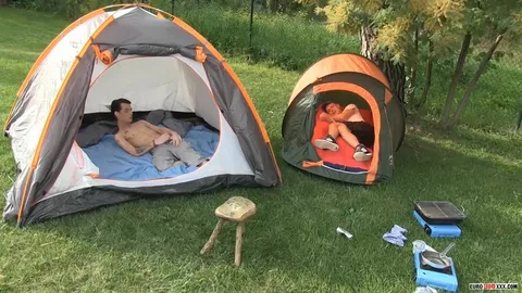 Jason Goddard y Skye Romeo