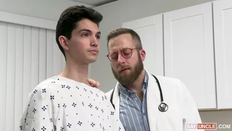 Le jeune patient a de grosses couilles – James Manson, Joel Someone