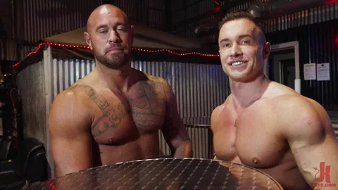 Michael Roman & Alexander Volkov sono caldi!