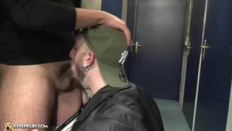 Plan mamada con marroquí hetero en los sótanos