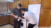 Pareja gay amateur joven folla en la cocina – Seba Terry & Jero Wero