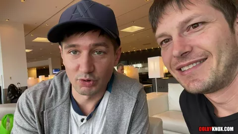 Vacances coquines d’’un jeune couple gay américain