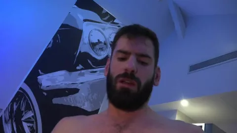 Barbuti virili in azione