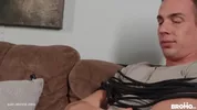 Eles adoram ser comidos na frente do namorado submisso