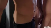 Eles adoram ser comidos na frente do namorado submisso