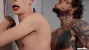Eles adoram ser comidos na frente do namorado submisso