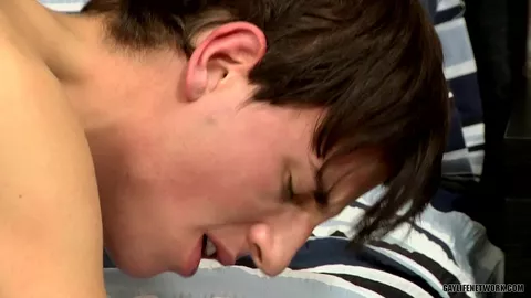 Twink Casper macht den bi Dwayne an – Casper Ellis & Dwayne Adam