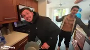 Caleb Mills e Leon Foreman dividem uma transa bi apimentada com a latina Yulissa Fox!