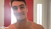 Caleb Mills e Leon Foreman dividem uma transa bi apimentada com a latina Yulissa Fox!