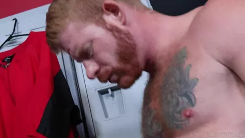 Seth Santoro & Bennett Anthony – The Pump Looks Good! (Bareback)