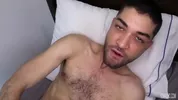 Adam Breez benutzt einen Dildo