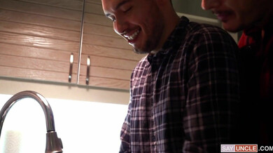 Patrigno vuole coccole — Mateo Torres & Rocky Vallarta