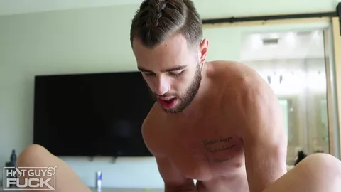 Big Dick Kellan Hartmann RETURNS To Give Sofia Santana His Monster Cock