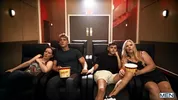 Un cazzo nel secchio dei popcorn! — Joey Mills & Felix Fox