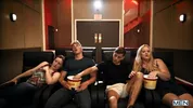 Un cazzo nel secchio dei popcorn! — Joey Mills & Felix Fox