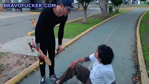 Jeune skater péruvien baisé comme un porc