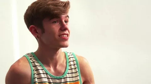 Le yoga c'est chaud ! Max Lorde & Levi Rhodes