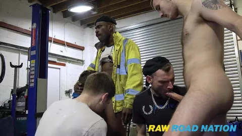 Er wollte doch nur einen Ölwechsel!