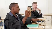 Le prof est un chaud lapin — Adrian Hart, Dominic Pacifico, Zak Bishop