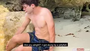 Flirt coquin sur la plage (avec le sexy Joe Dave)