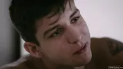 Motus et bouche cousue – Elliot Finn baise le soldat Justin Matthews dans leur chambrée