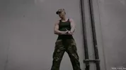 Motus et bouche cousue – Elliot Finn baise le soldat Justin Matthews dans leur chambrée