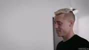 Motus et bouche cousue – Elliot Finn baise le soldat Justin Matthews dans leur chambrée