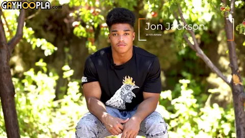 Athlète black se masturbe