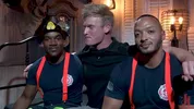 Roman Eros aspergé de sperme dans un fantasme de pompiers sexy