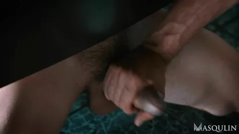 Plan sexe après les cours dans les toilettes — Ethan Chase & Felix O’Dair