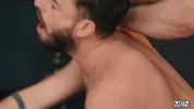Jouis dans ma barbe  — Diego Reyes & Manuel Reyes