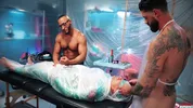 Momificado y follado — Dillon Diaz, Alpha Wolfe & Isaac X