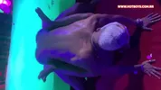 Geburtstagsabend im Club endet in einer riesigen Orgie – Teil 2
